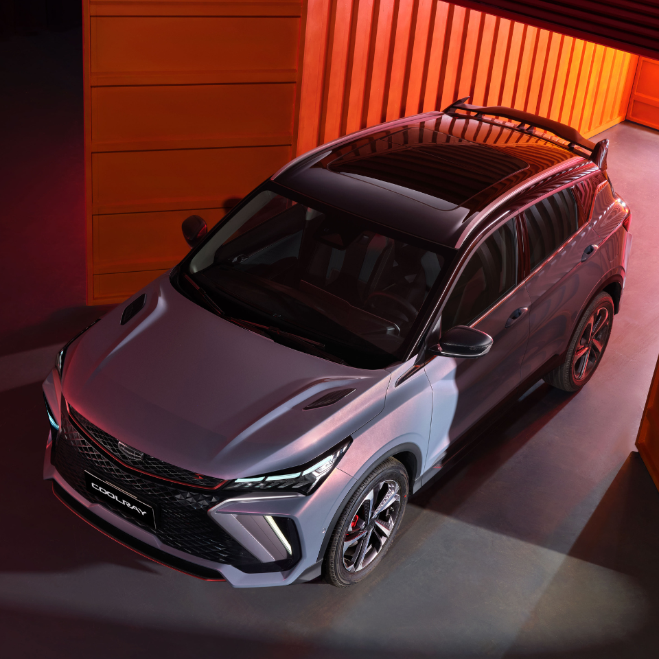 Geely Coolray high-angle exterior